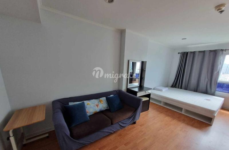 1 спален Кондо на продажу в Lumpini Ville Ramkhamhaeng 44 (Lumpini Ville Ramkhamhaeng 44)