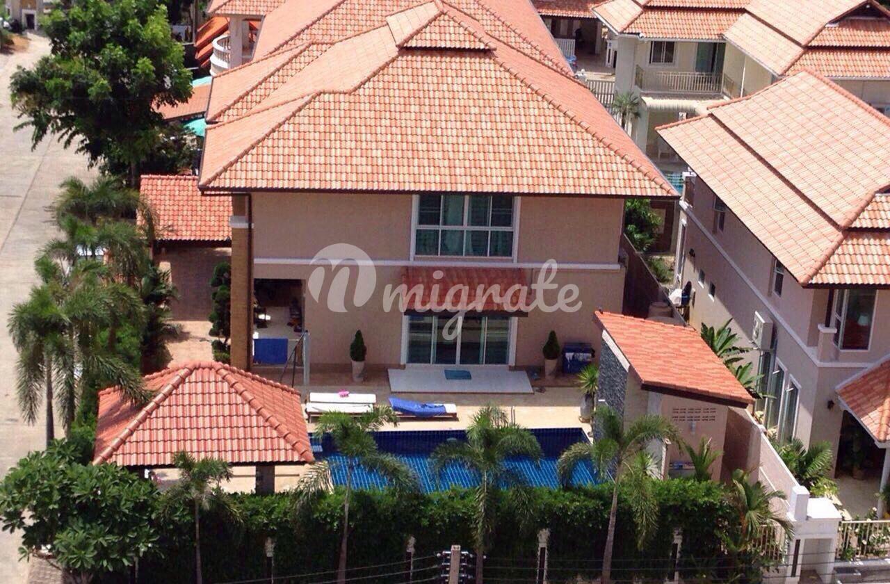 Дом в городе 315 кв.м в Паттайе, Таиланд