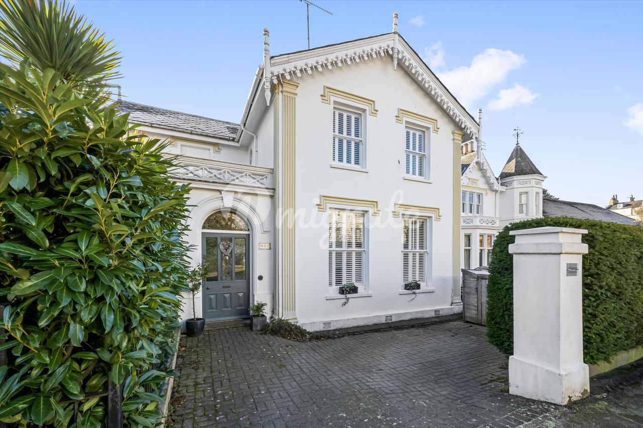 Вилла в Ashford Road, Cheltenham, Gloucestershire, GL50