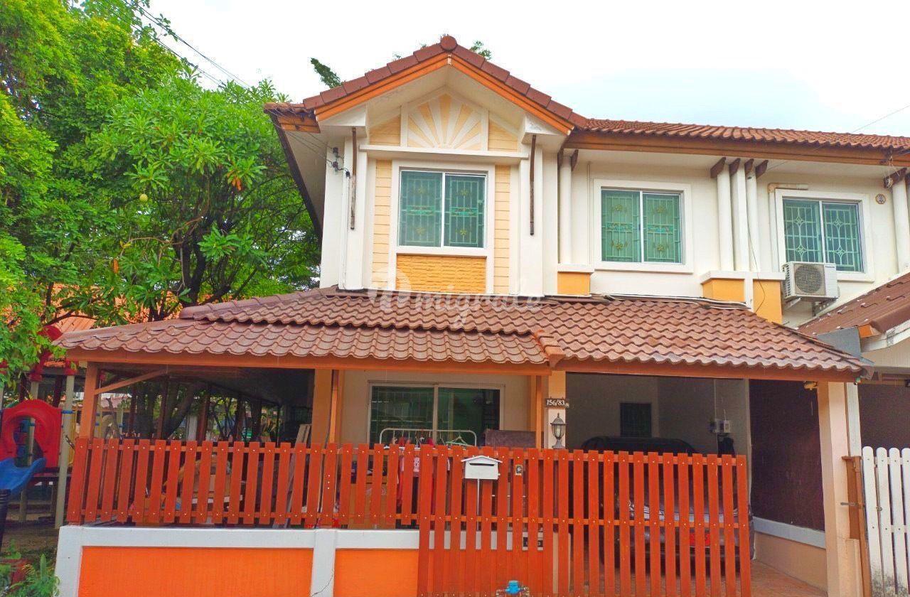 4 спален Таунхаус на продажу в Pruksa Ville 11 (Pruksa Ville 11)