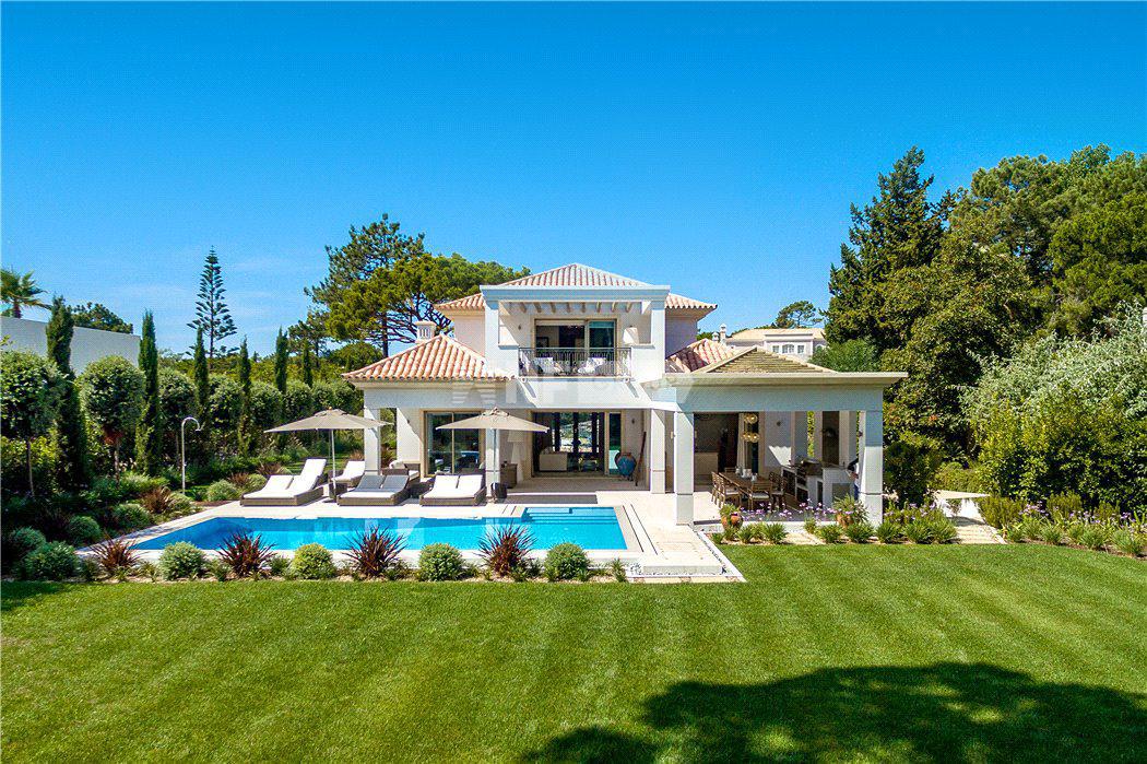 Вилла в Квинта-до-Лаго