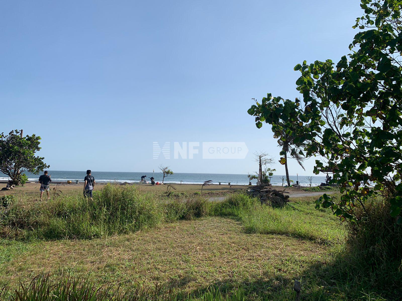 4090 sqm Beachfront plot in Yeh Gangga