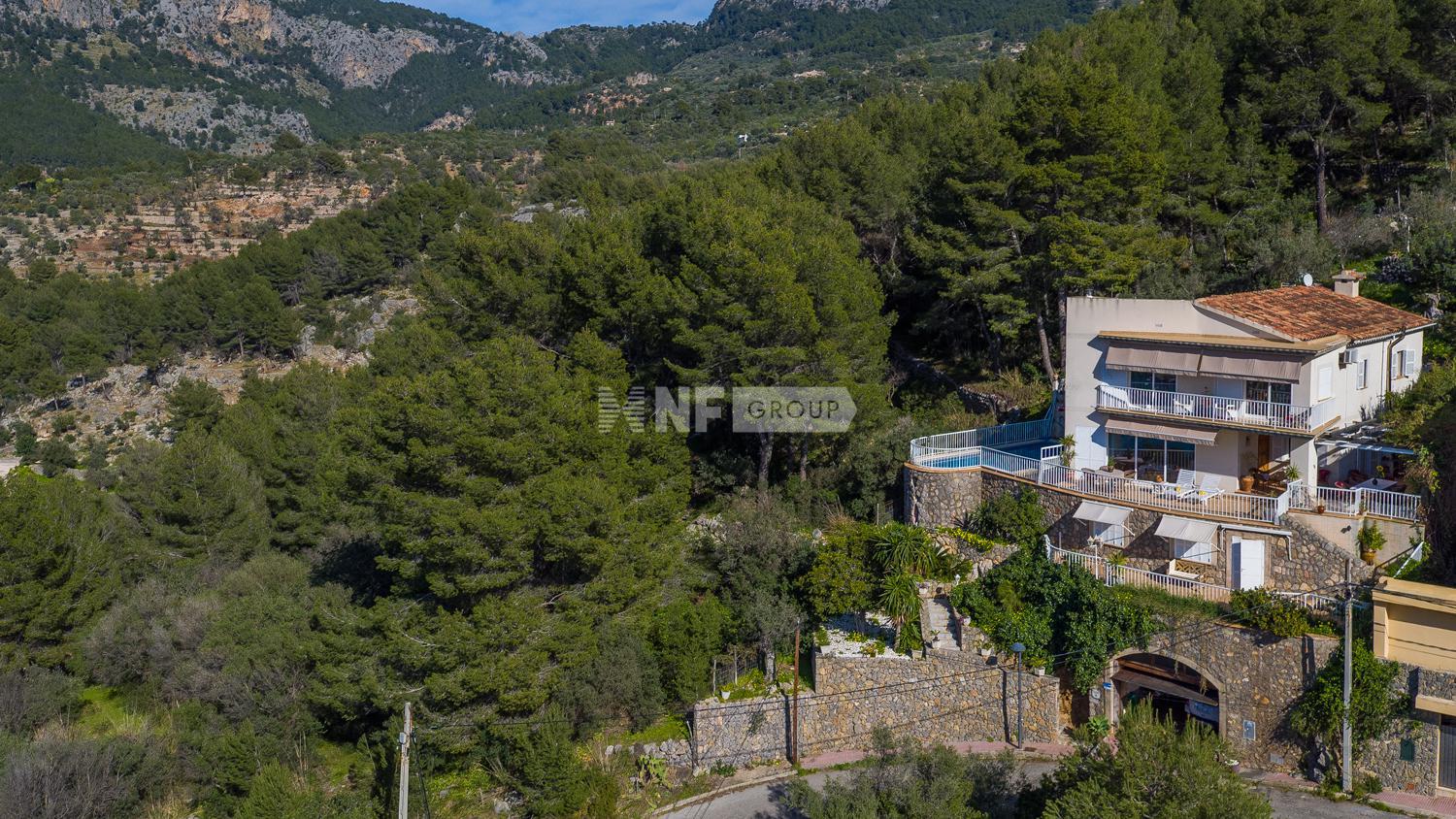 Вилла в Сольер