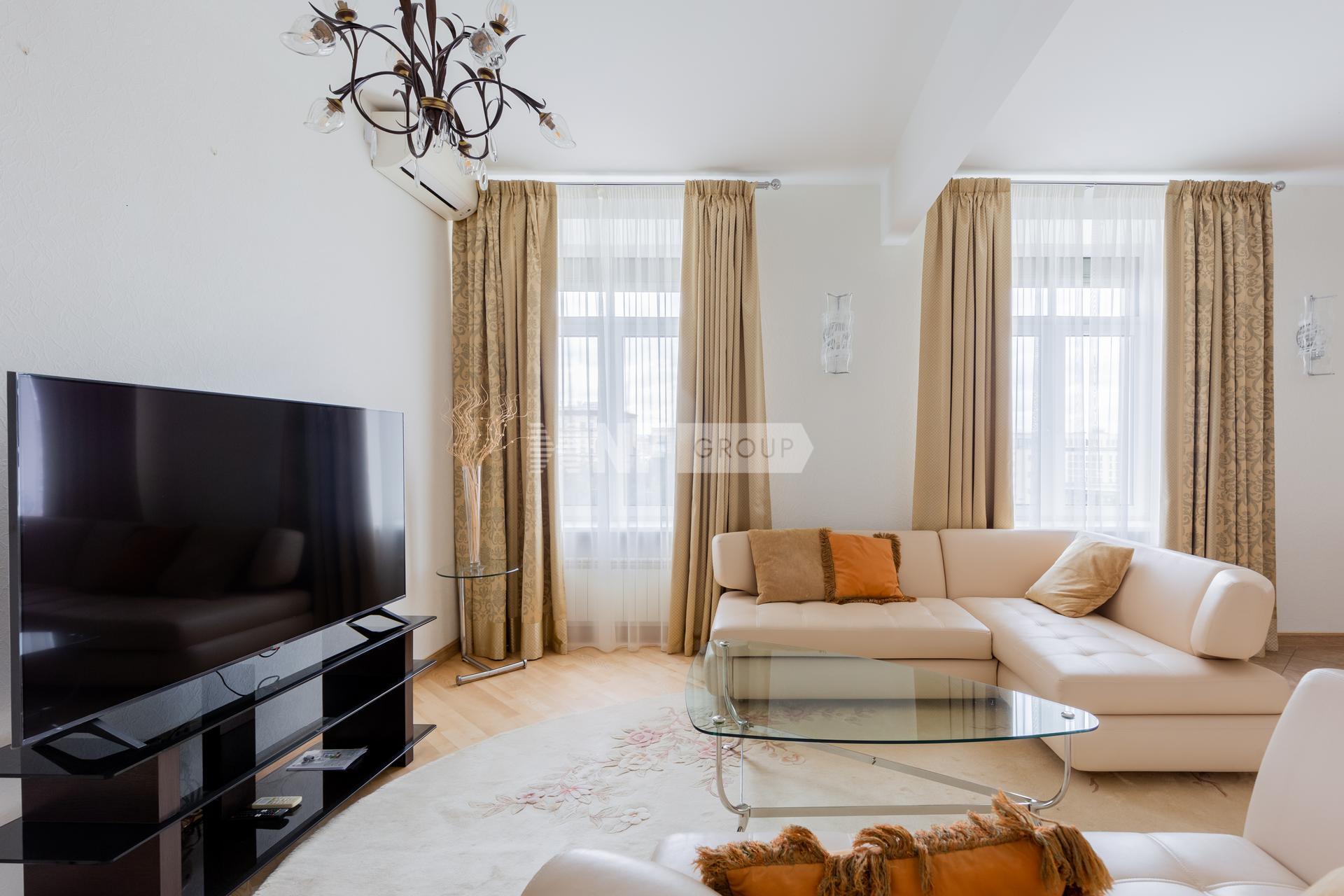 «Высотка на Котельнической набережной» (Высотка на Котельнической набережной)