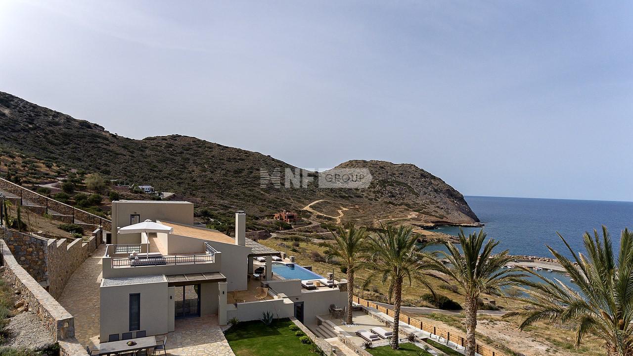 Роскошный дом с теннисным кортом на острове Крит в Греции