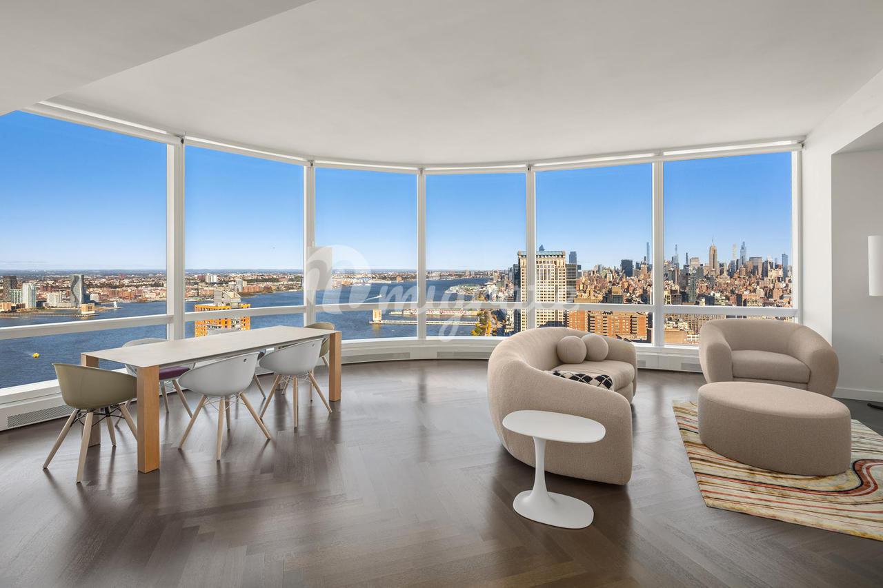 Кондоминиум в One Eleven Murray Street, 111  MURRAY ST, 45WEST - TriBeCa, New York