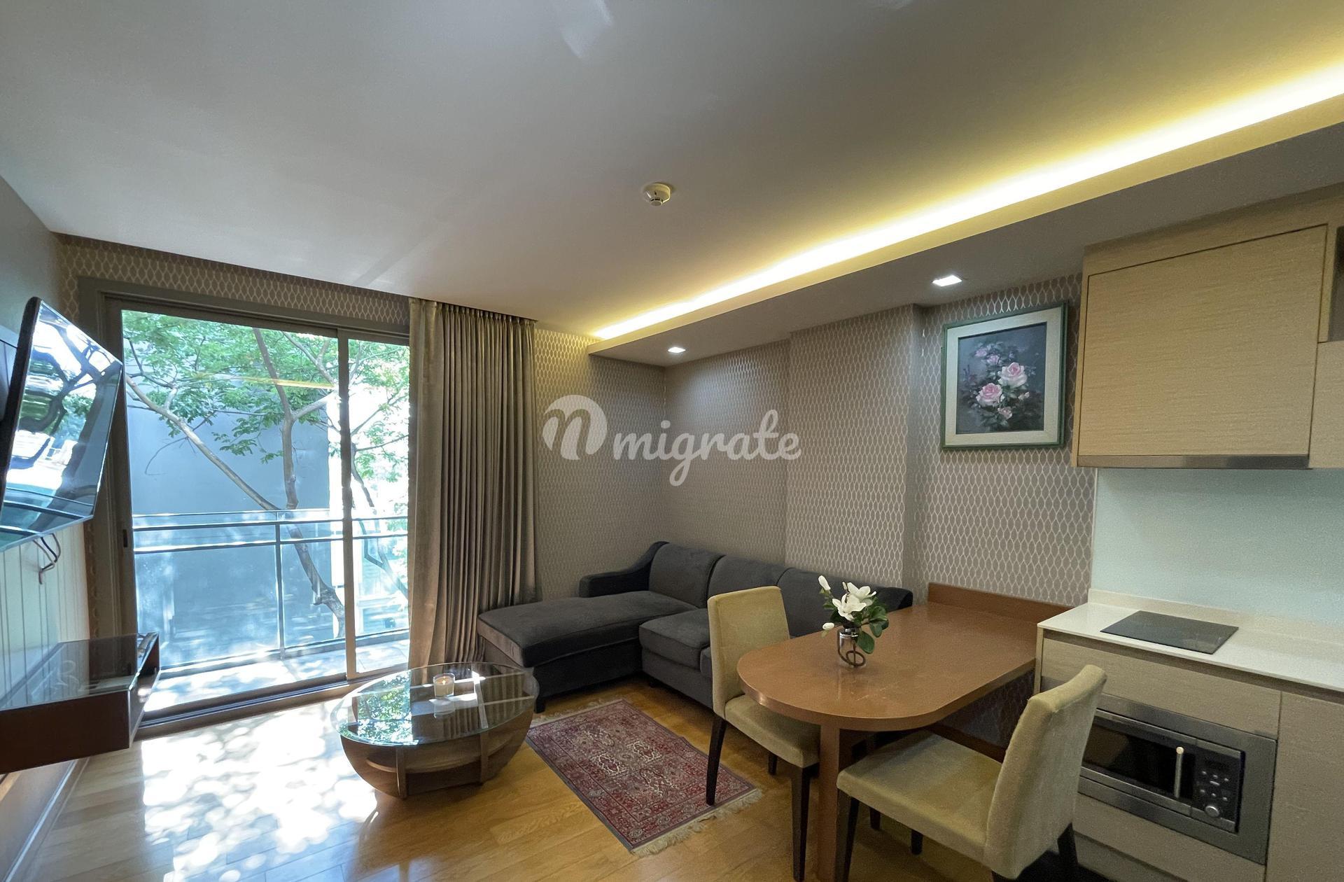 1 спален Кондо на продажу в Via Botani (Via Botani)