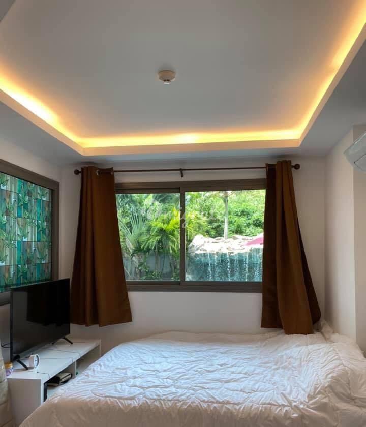 1 спален Кондо на продажу в Club Royal (Club Royal)