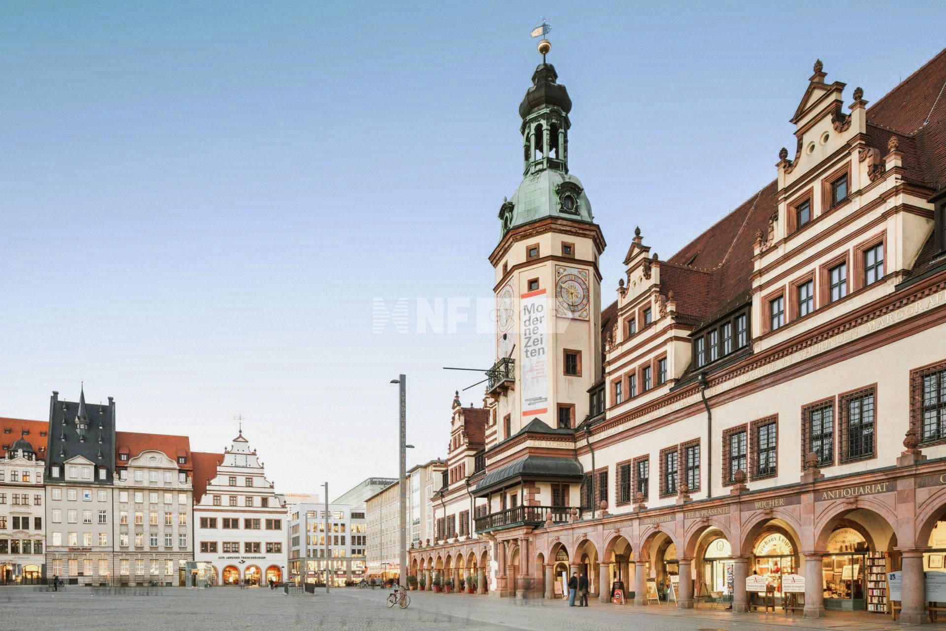 Портфель из трёх доходных домов