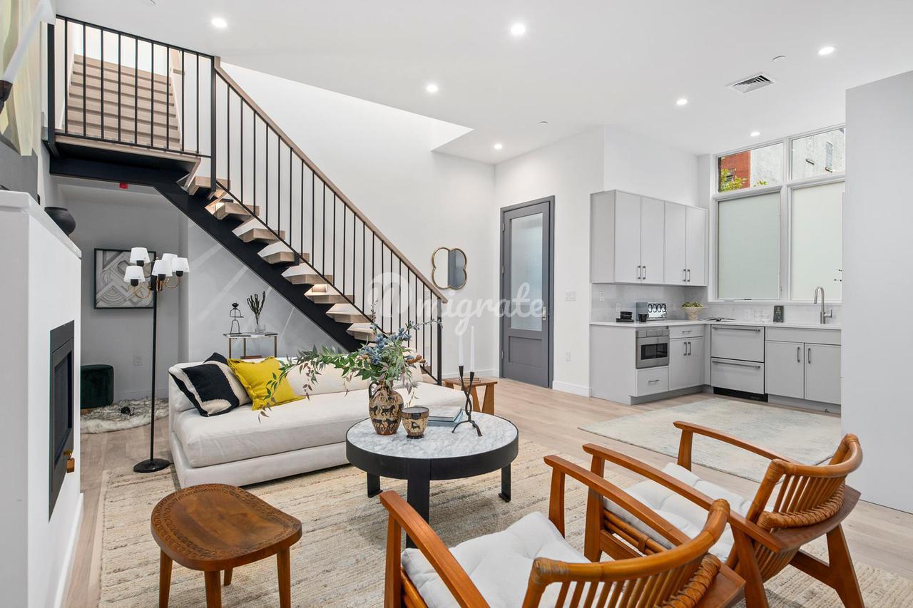 Кондоминиум в 538 CLINTON ST, 1B - Carroll Gardens, New York