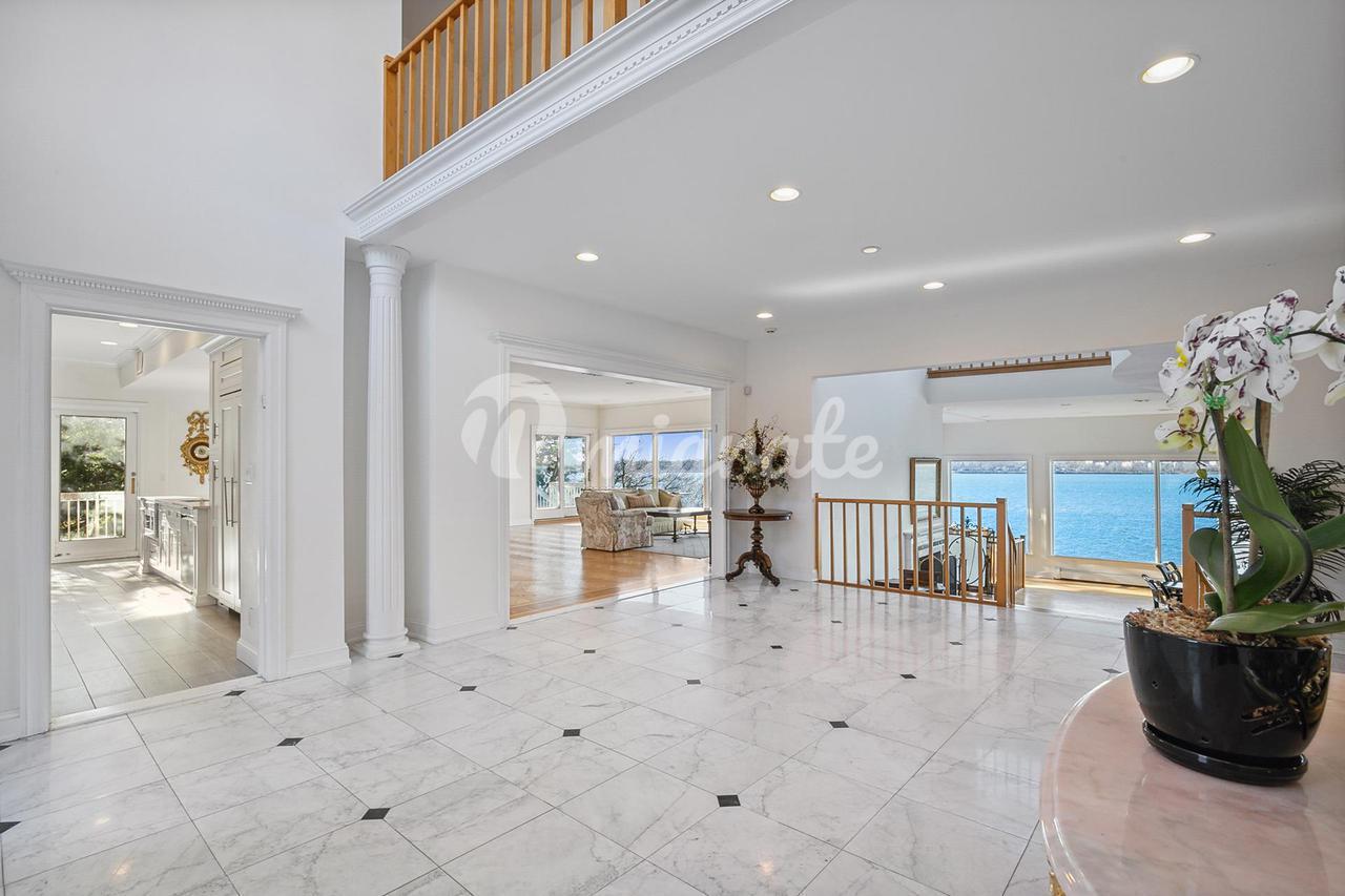 Вилла в 20 Shorecliff Place - Great Neck, New York