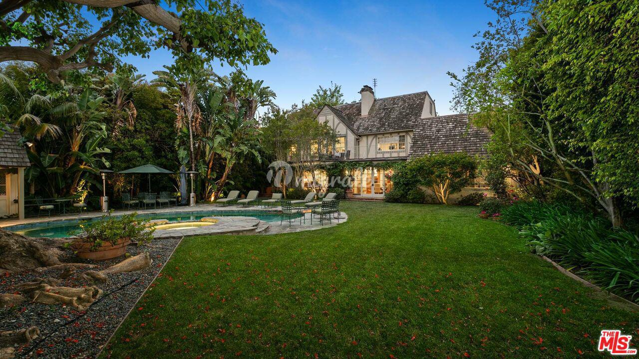 Вилла в 620 N Crescent Dr - Beverly Hills, California