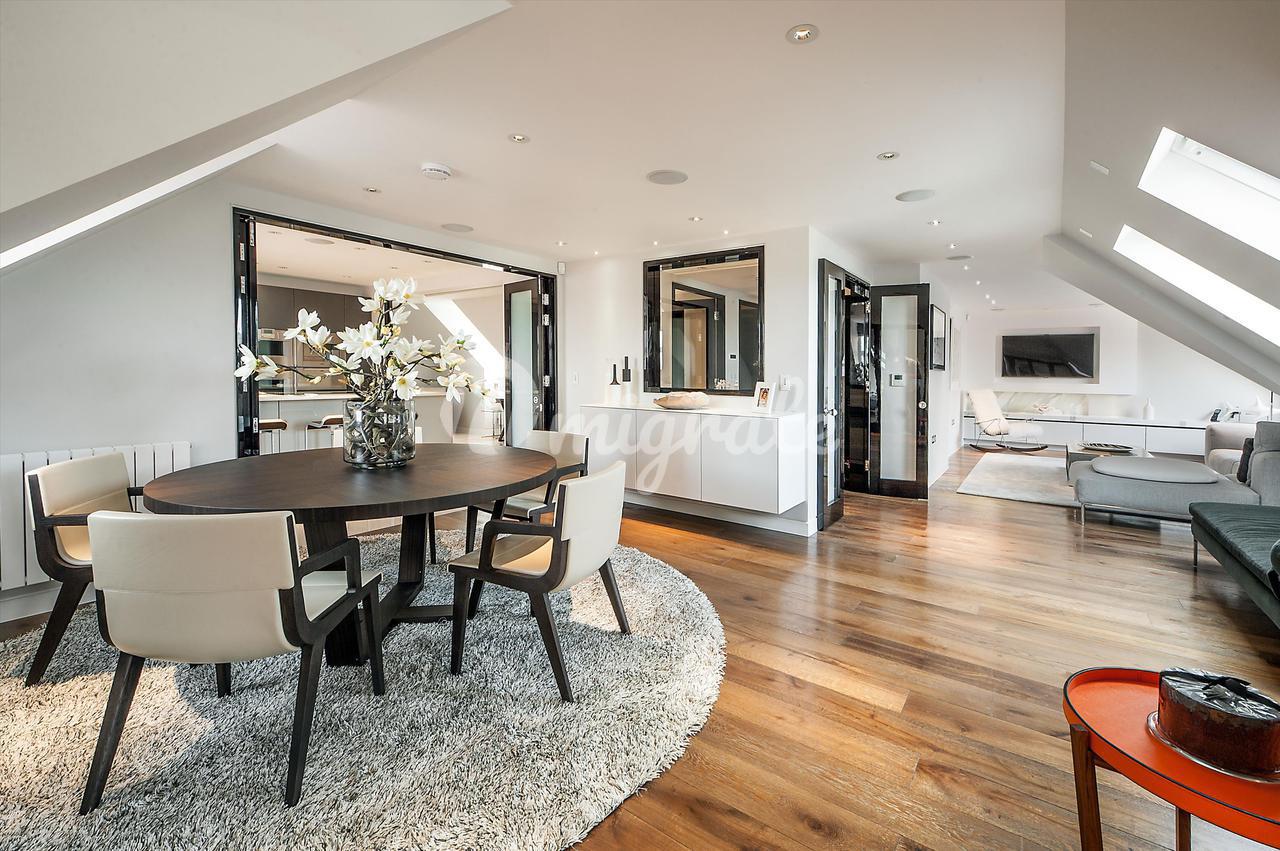 Квартира в Hans Crescent, Knightsbridge, London, SW1X.