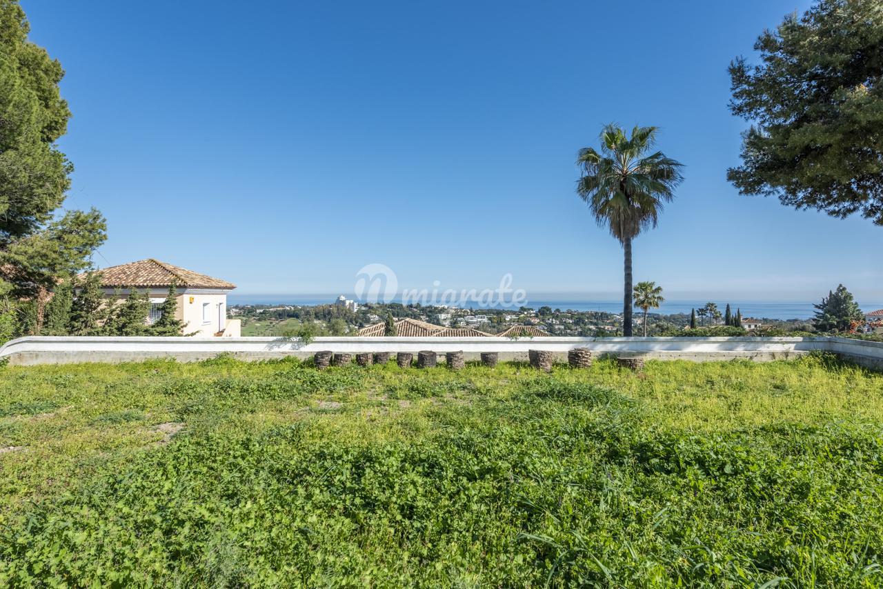 Земельный участок в Paraiso Alto, Benahavis, Malaga