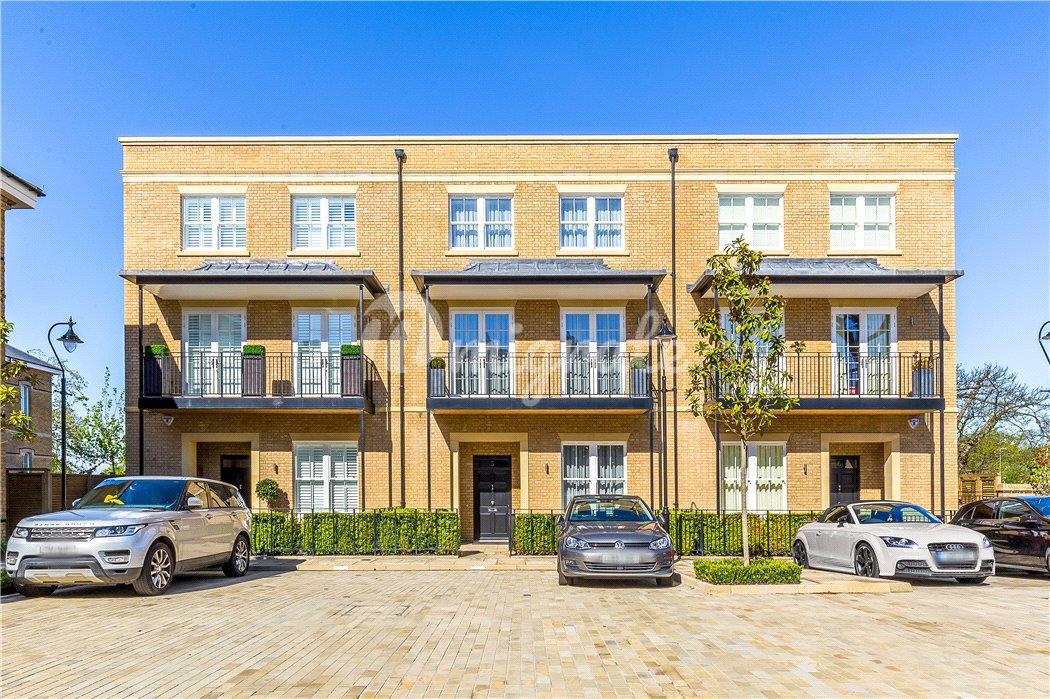 Вилла в Crawford Mews, Wimbledon Hill Park, Wimbledon, London, SW20