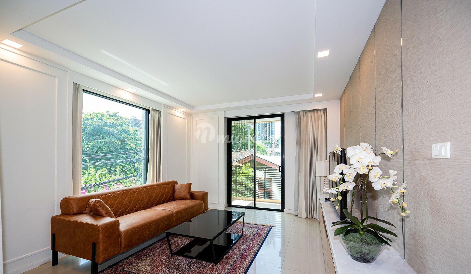 2 спален Кондо на продажу в O2 Hip Condo (O2 Hip Condo)