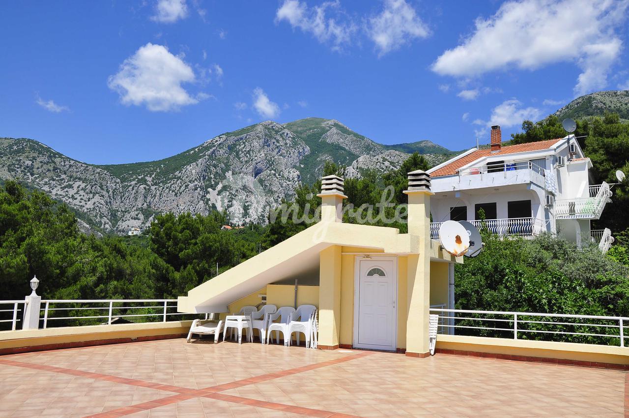 Четырехэтажный дом в Ратаце с панорамным видом на море  (Four-storey house in Ratac with panoramic sea views)