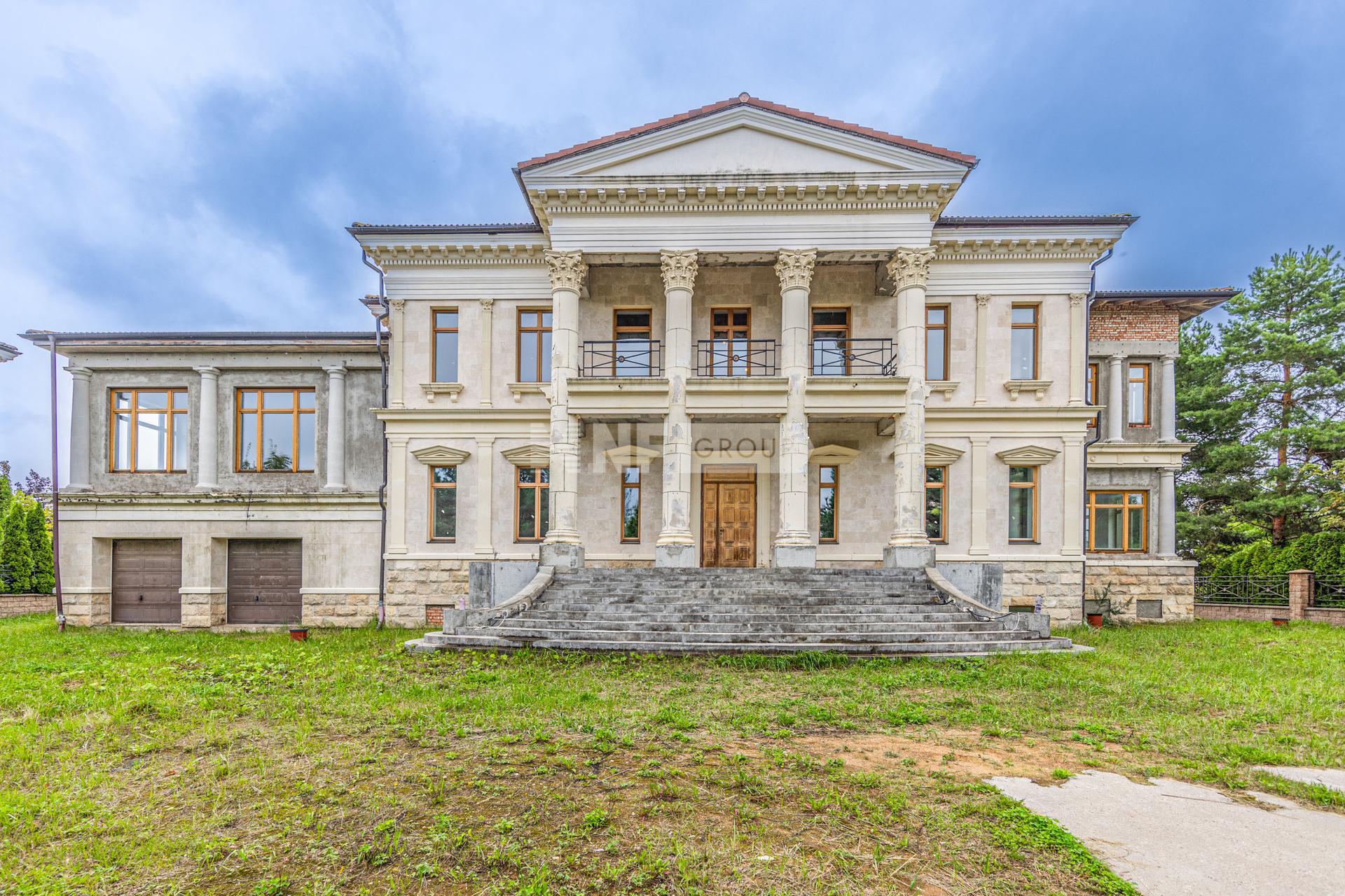 «Монолит» (Monolit)