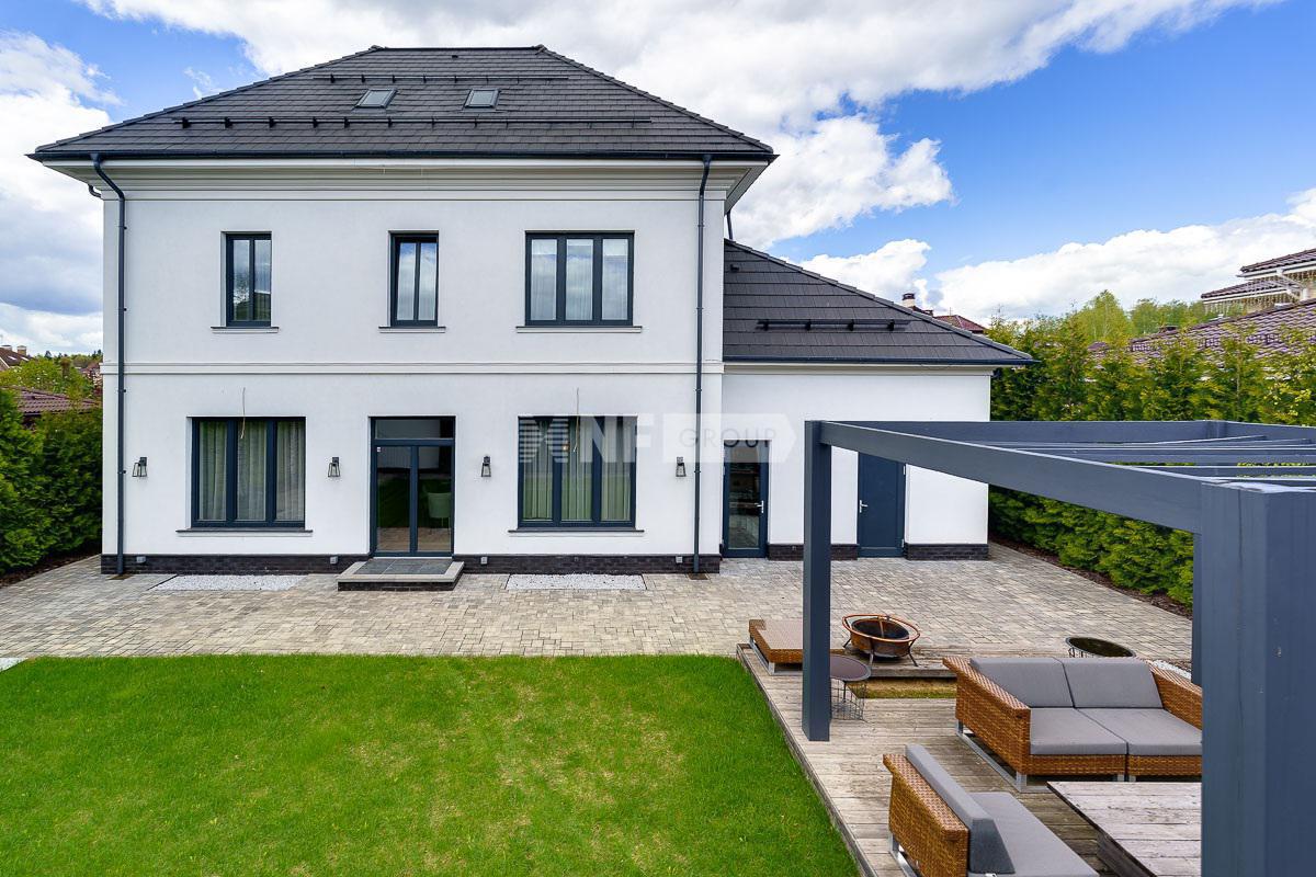 «Монтевиль» (Montevil)