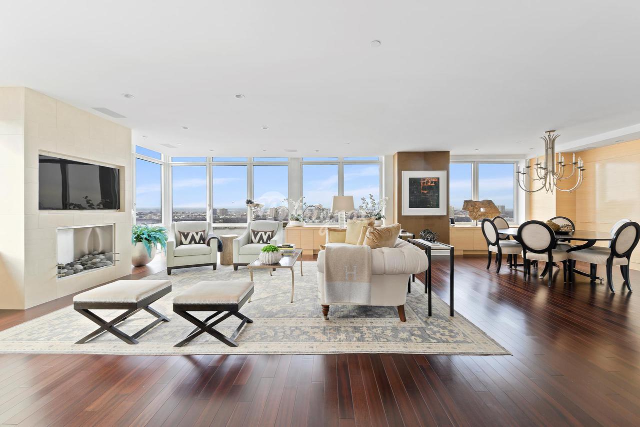 Кондоминиум в The Rushmore, 80 RIVERSIDE BLVD, 38CD - Lincoln Square, New York