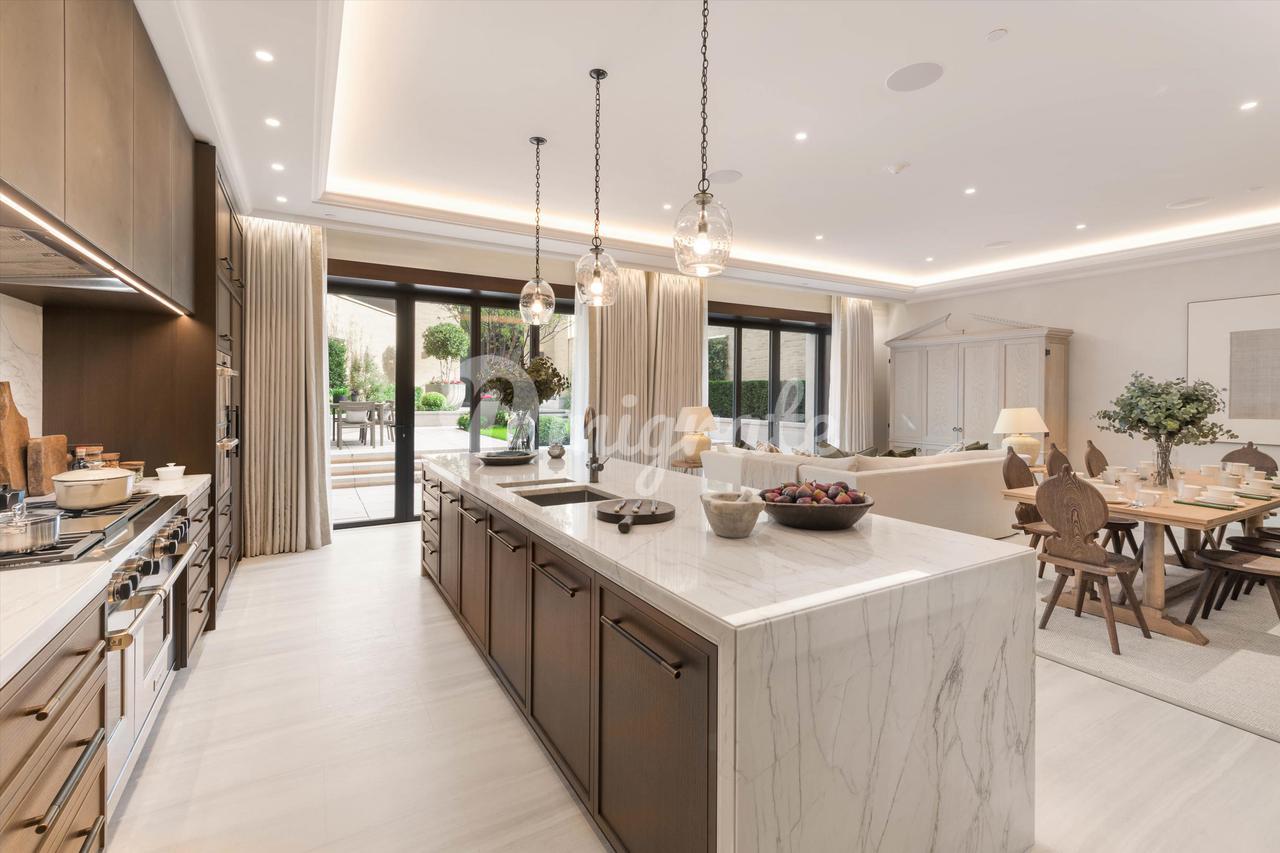 Вилла в 2 Whistler Square, Chelsea Barracks, Belgravia, London, SW1W 8BT