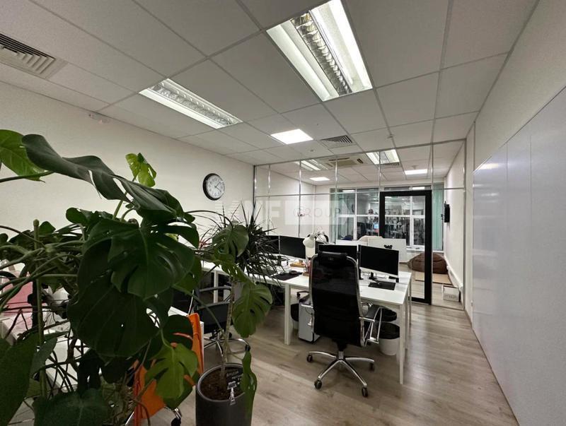 Бейкер Плаза II (Baker Plaza II)