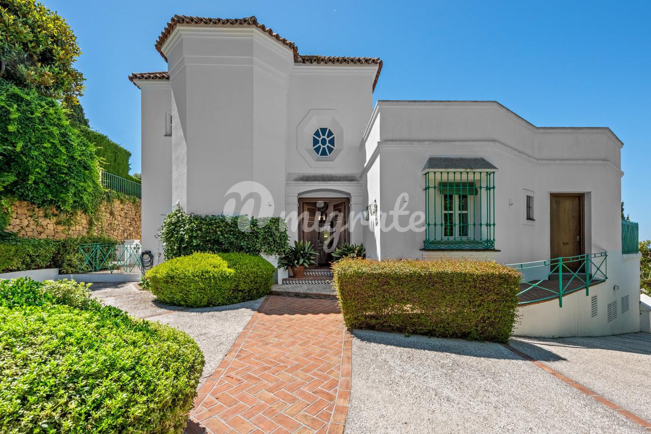 Вилла в El Capricho, Marbella, Malaga