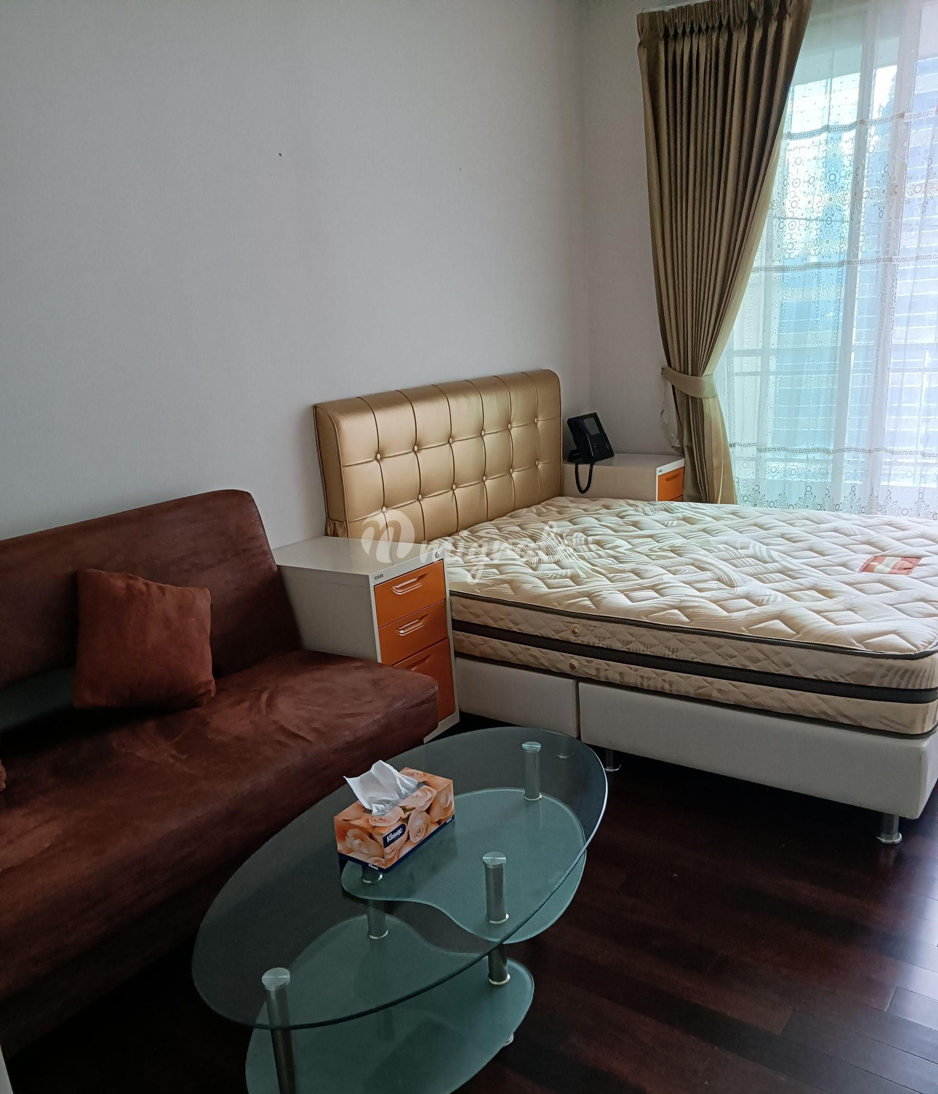 1 спален Кондо на продажу в Circle Condominium (Circle Condominium)