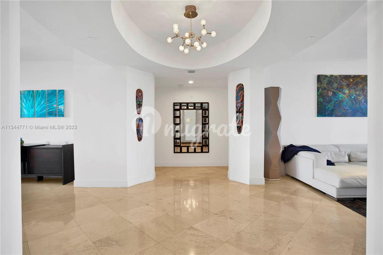 Кондоминиум в 19111 E Collins Ave, 1603 - Sunny Isles Beach, Florida