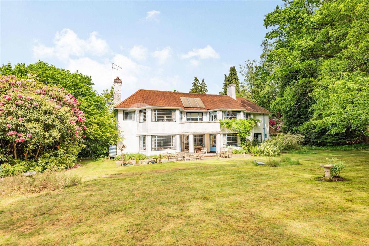 Вилла в Coronation Road, Ascot, Berkshire, SL5