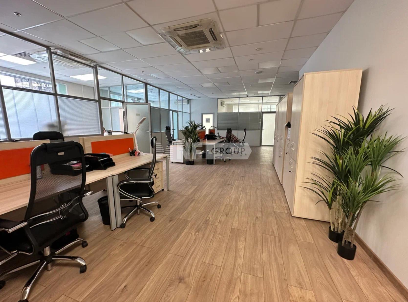 Бейкер Плаза II (Baker Plaza II)