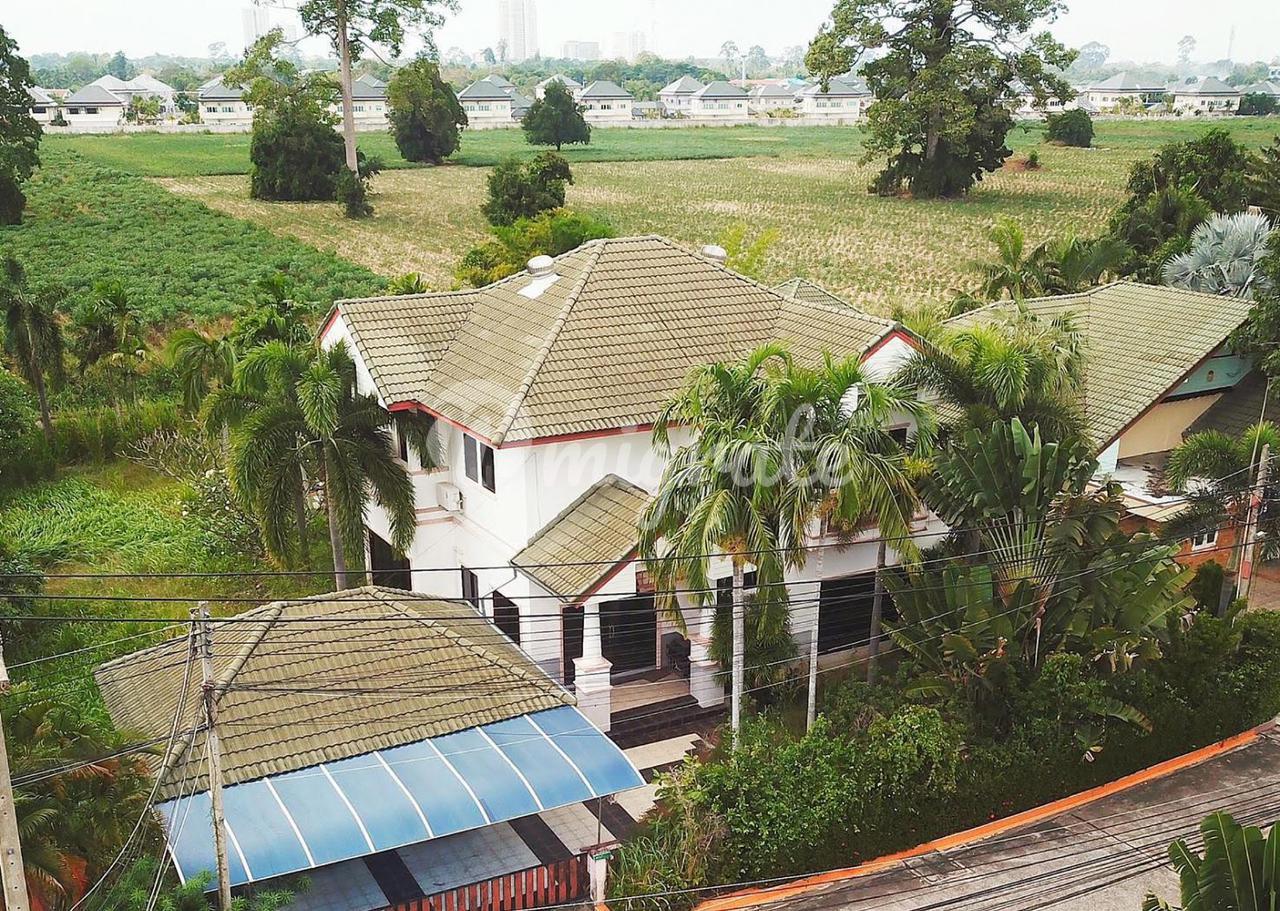 Дом в городе 230 кв.м в Паттайе, Таиланд