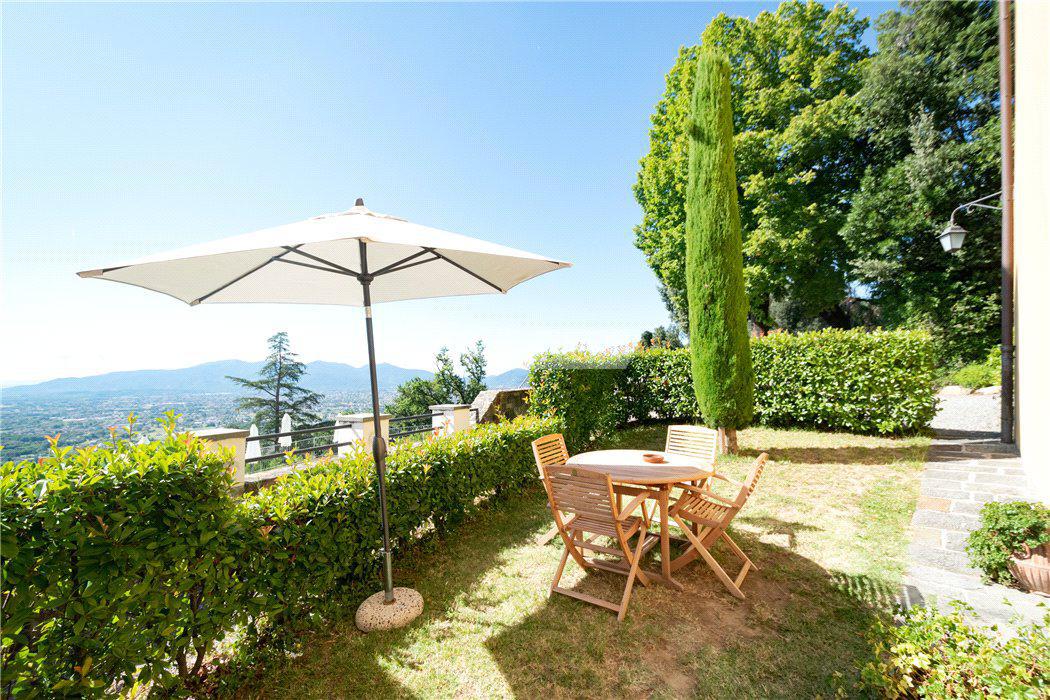 Апартаменты в курортной резиденции в Тоскане