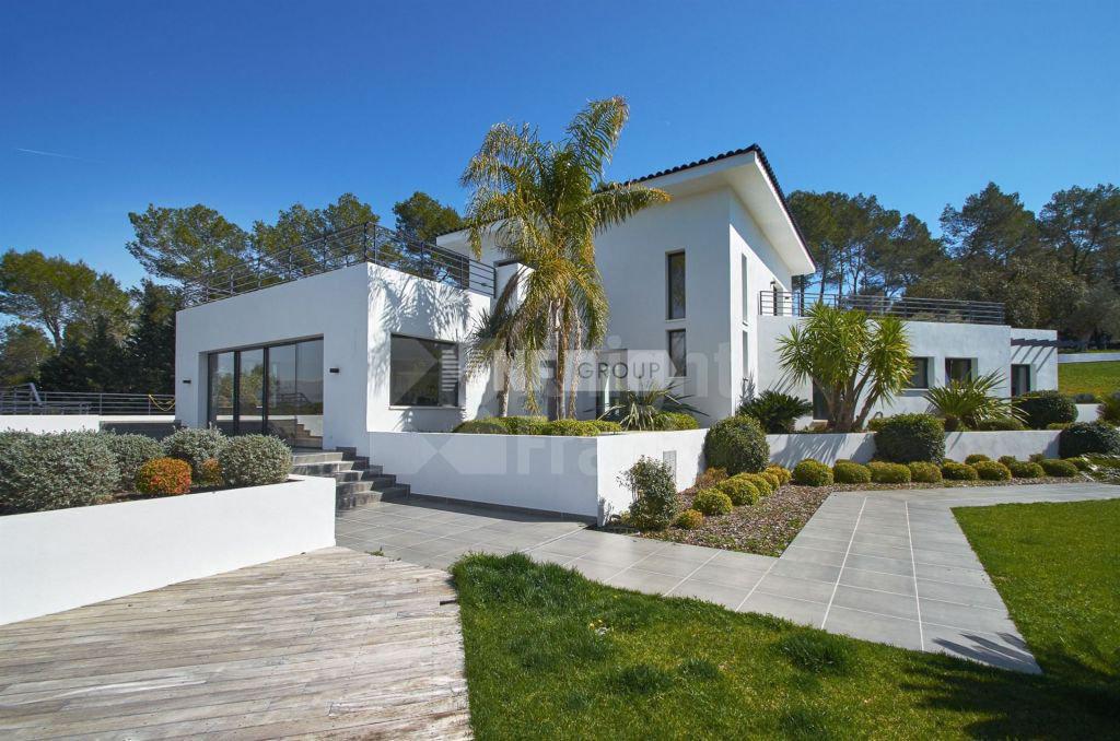 Современная вилла в Муан-Сарту