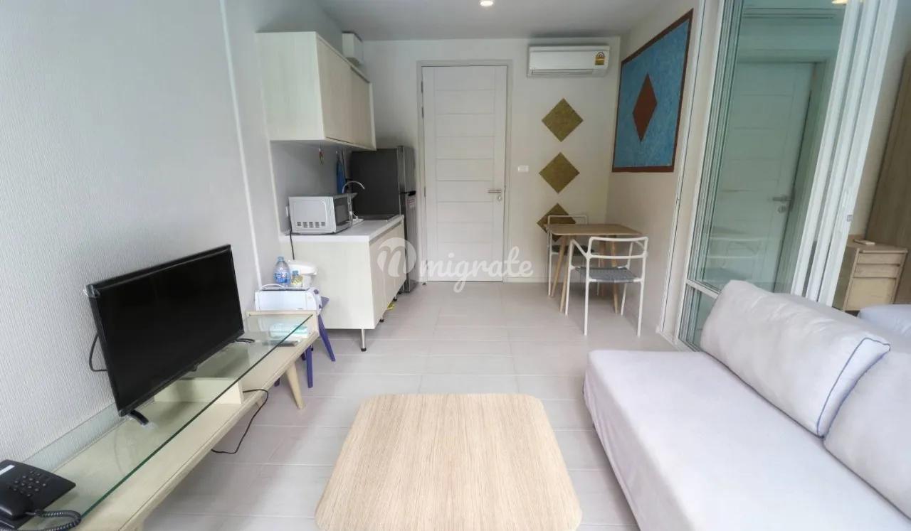 1 спален Кондо на продажу в Blu Diamond (Blu Diamond)