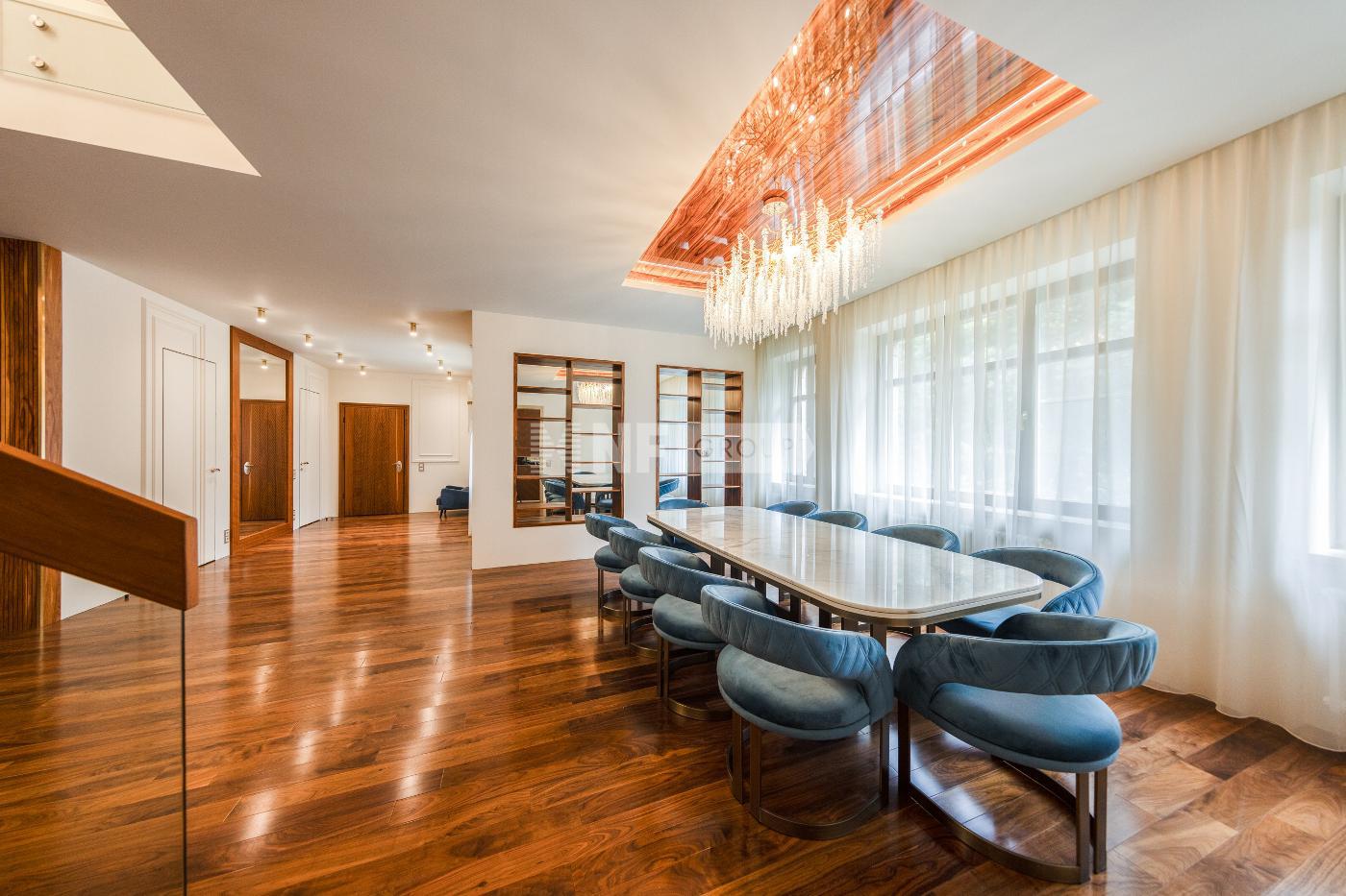 «Жуковка (Правая сторона)» (Zhukovka)