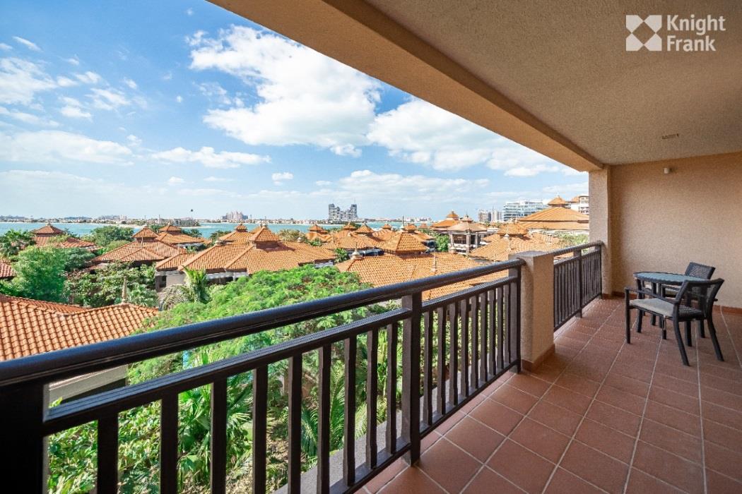 Апартамент в жилом комплексе на Палм-Джумейра