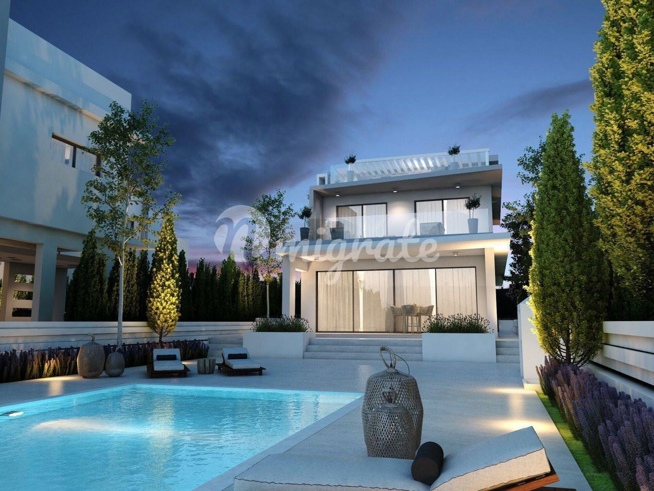 Продается дом с 6 спальнями в Перволии, Ларнака
 (6 Bedroom House in Pervolia, Larnaca for Sale)