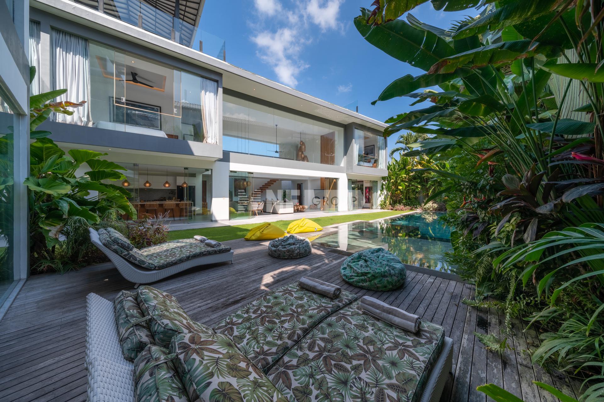 5 Bedrooms Villa with Modern Open Living Concept in Canggu