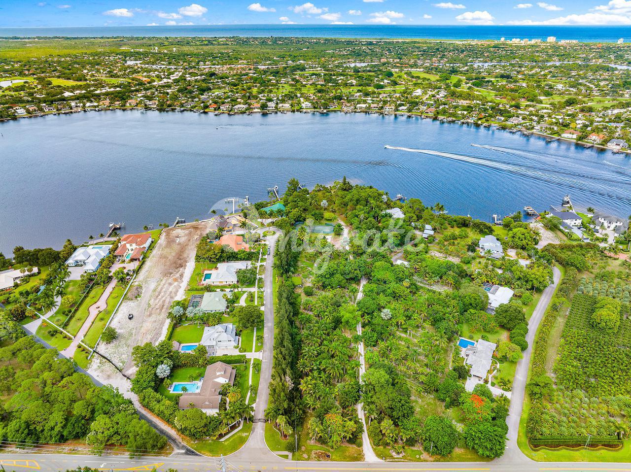 Земельный участок в Lt 3 19370 Loxahatchee River Road - Jupiter, Florida