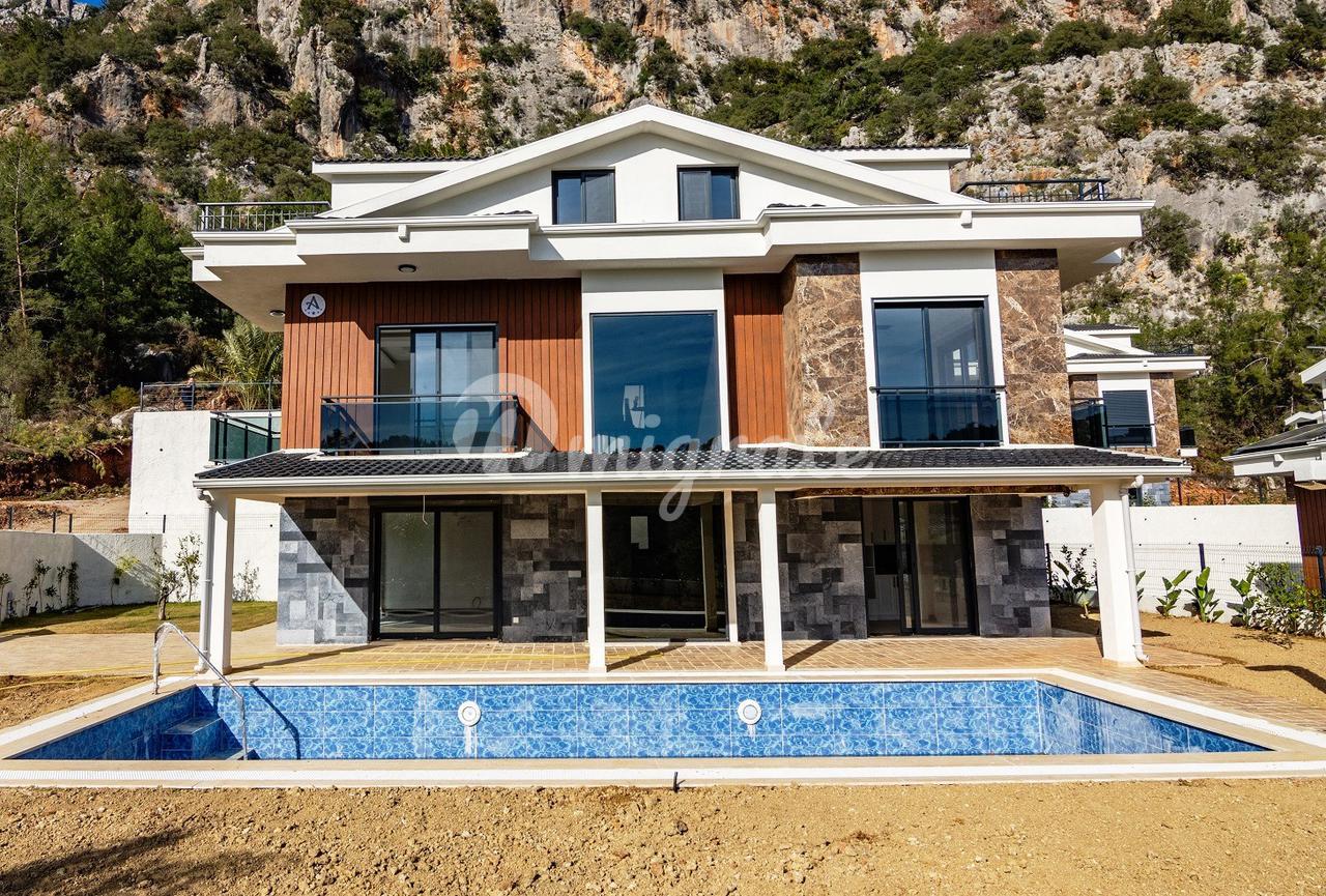 Вилла с видом на горы в Фетхие (Umut villa Gocek)