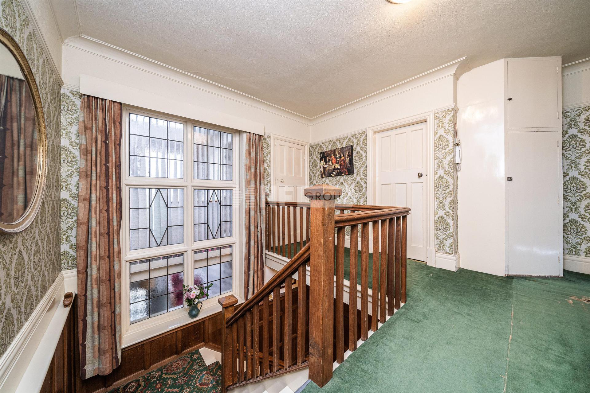 Вилла в Wetherby Road, Harrogate, North Yorkshire, HG2