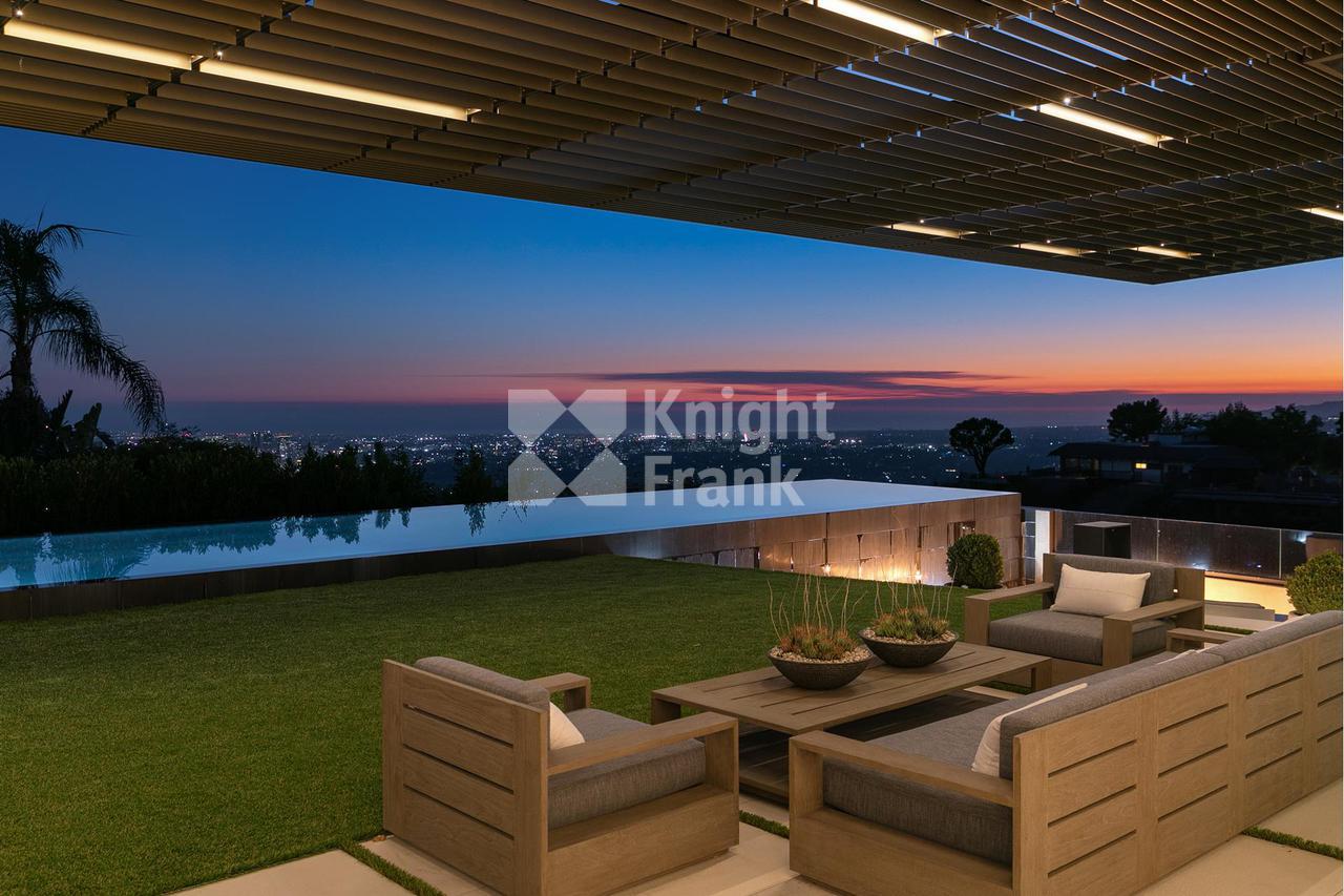 Продажа - Вилла в 9344 NIGHTINGALE Dr - Sunset Strip / Hollywood Hills  West, California - Sunset Strip / Hollywood Hills West в США, цена $ 27 995  000 | KF.expert