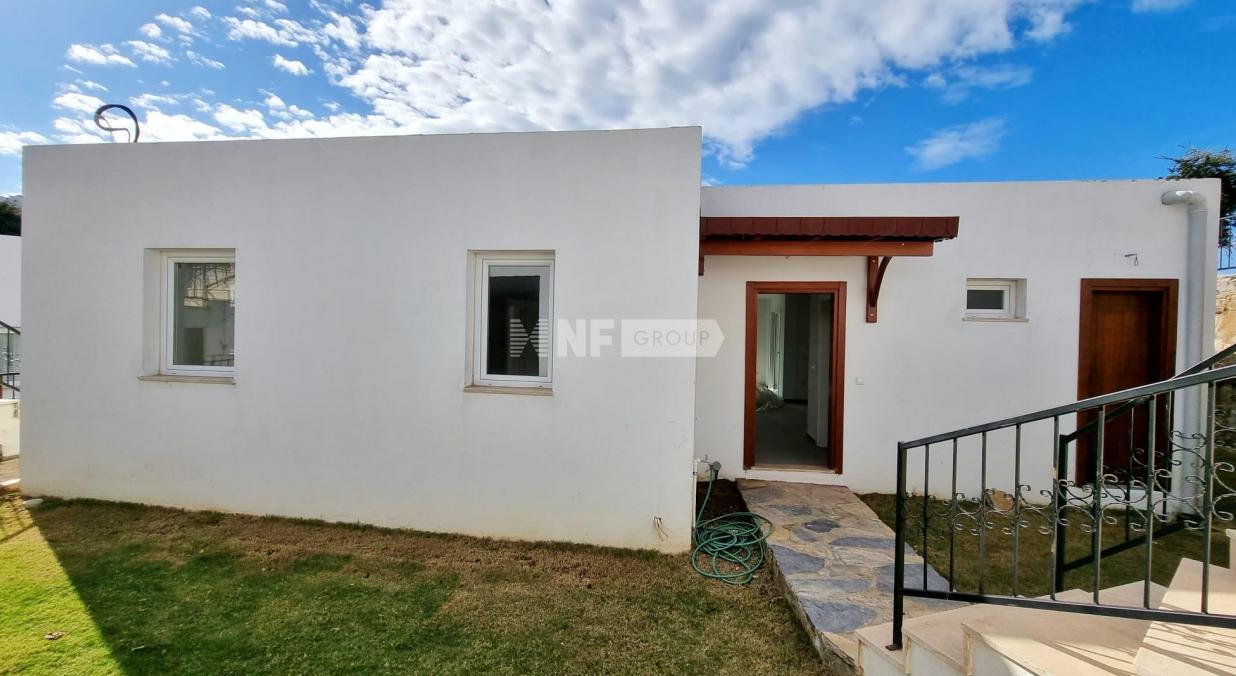 Светлая вилла-бунгало в пригороде Бодрума (Gumusluk Bungalow Villa Bodrum)