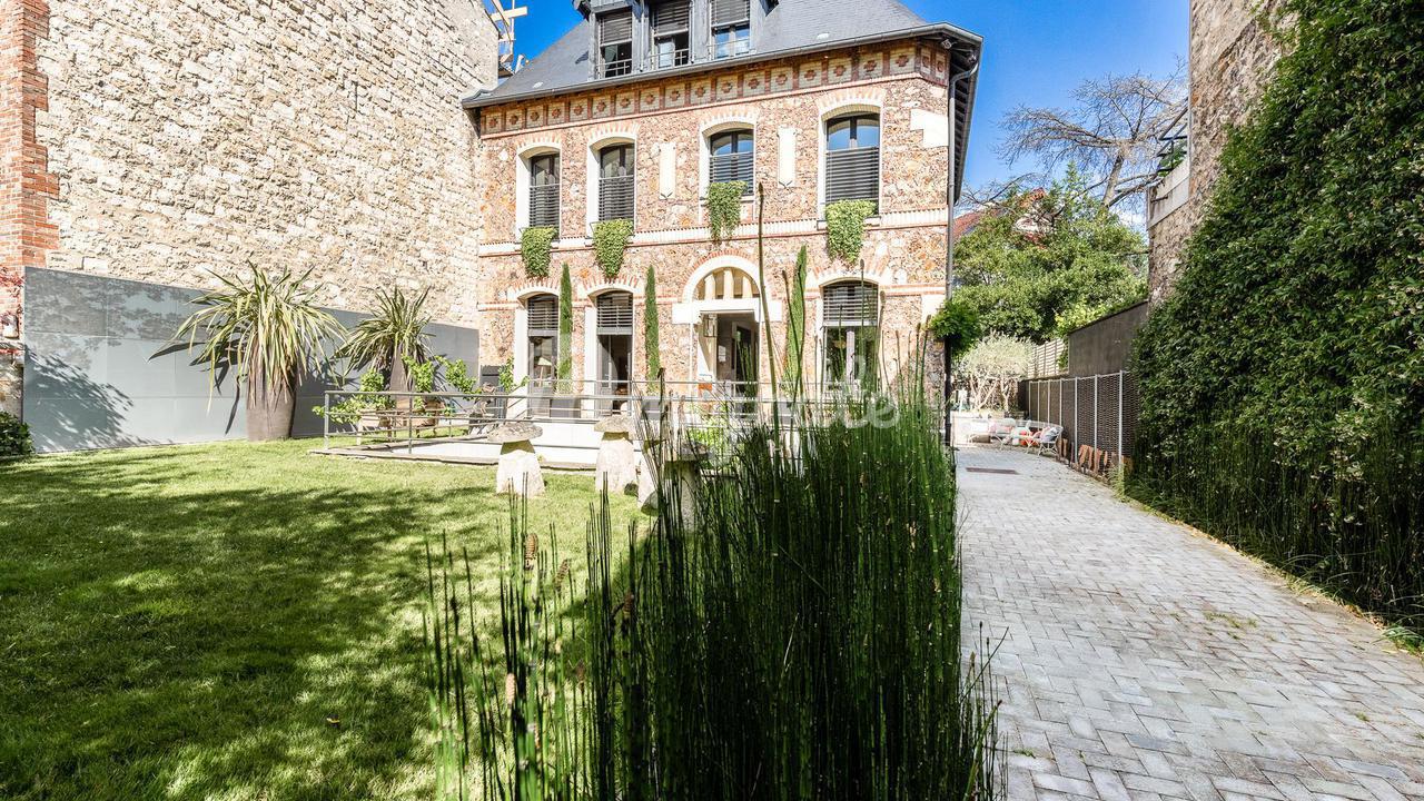 Вилла в Boulogne-Billancourt, Hauts-de-Seine, Île-de-France
