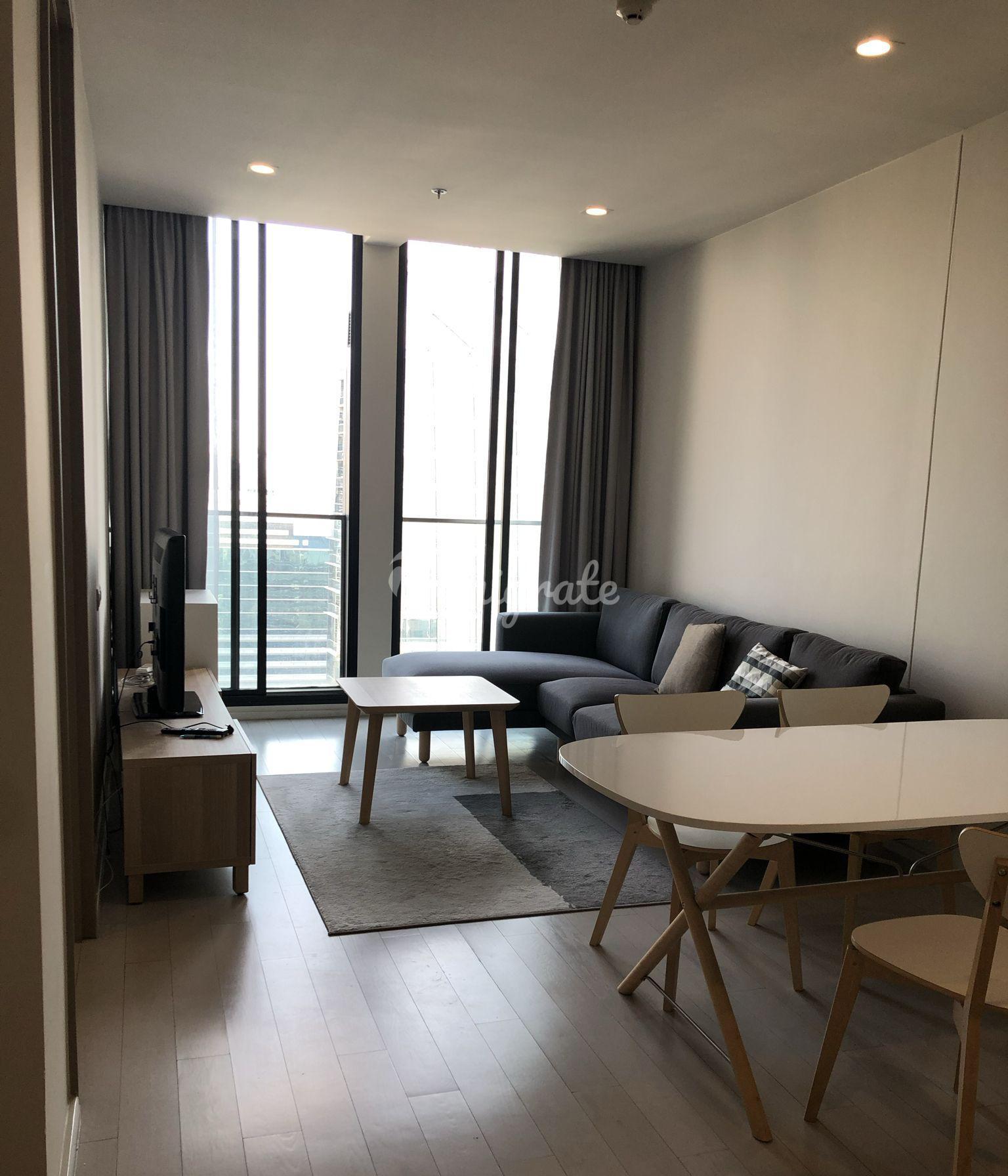 1 спален Кондо на продажу в Noble Ploenchit (Noble Ploenchit)