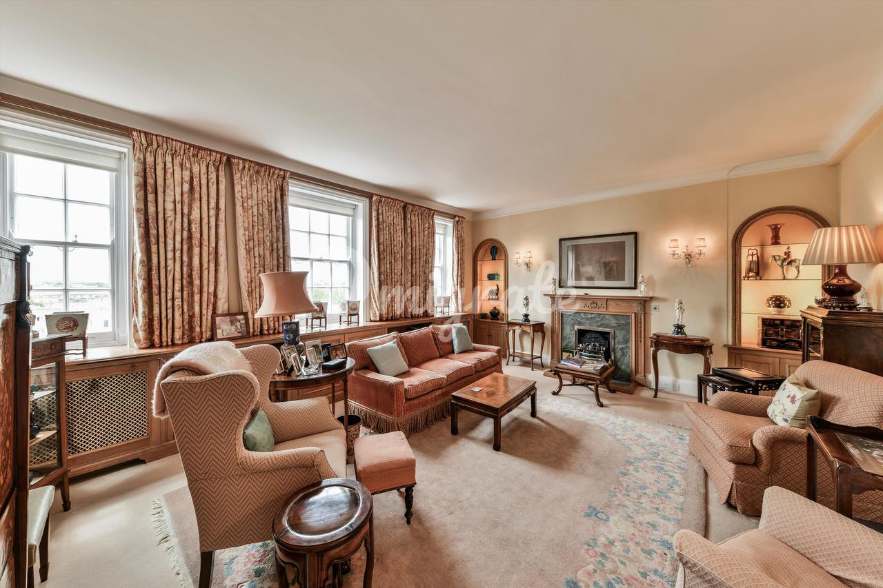 Квартира в Campden Hill Gate, Duchess of Bedfords Walk, London, W8