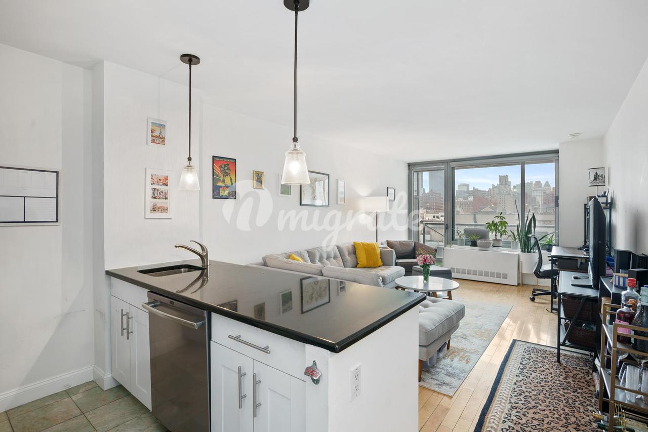 Кондоминиум в Grand Chelsea, 270 W 17TH ST, 8B - Chelsea, New York