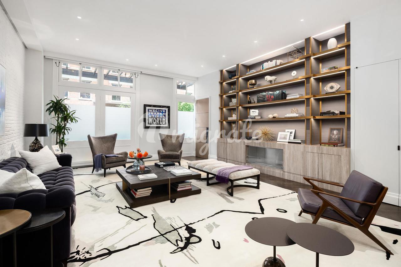 Кондоминиум в 39 VESTRY ST, MAISONETTE - TriBeCa, New York