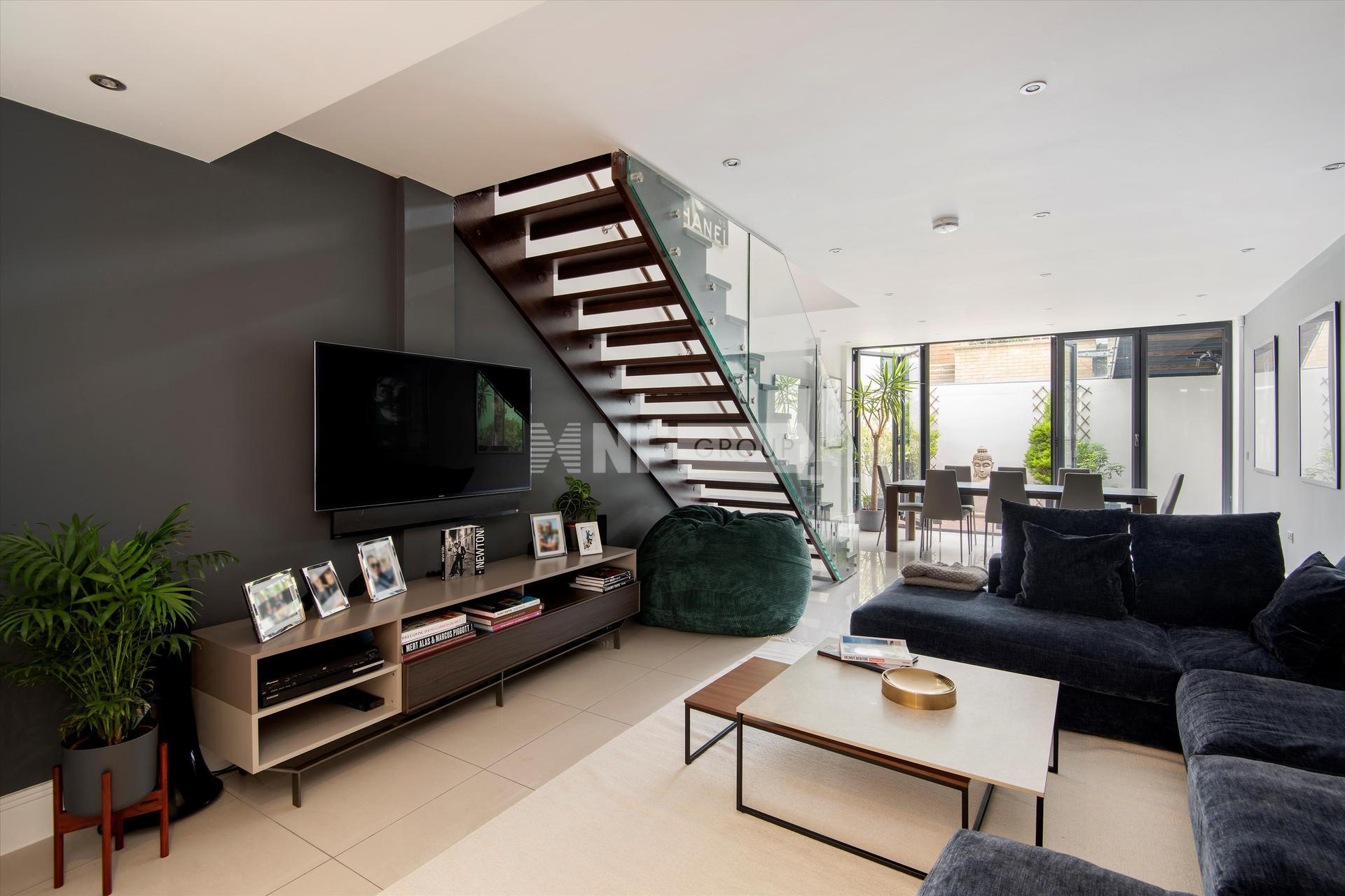 Вилла в Sisters Avenue, Battersea, London, SW11